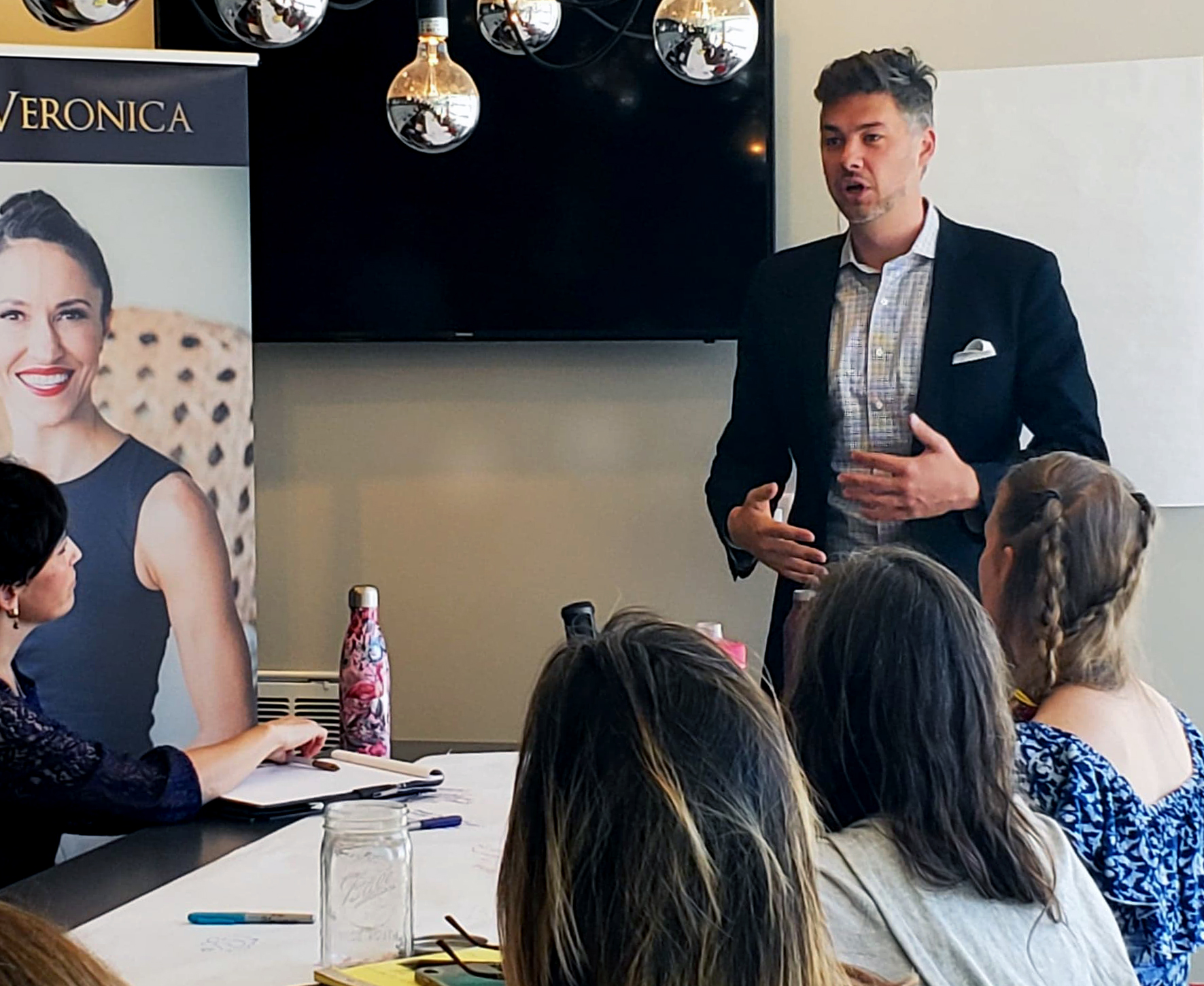 Daniel Fox leading a small-group workshop